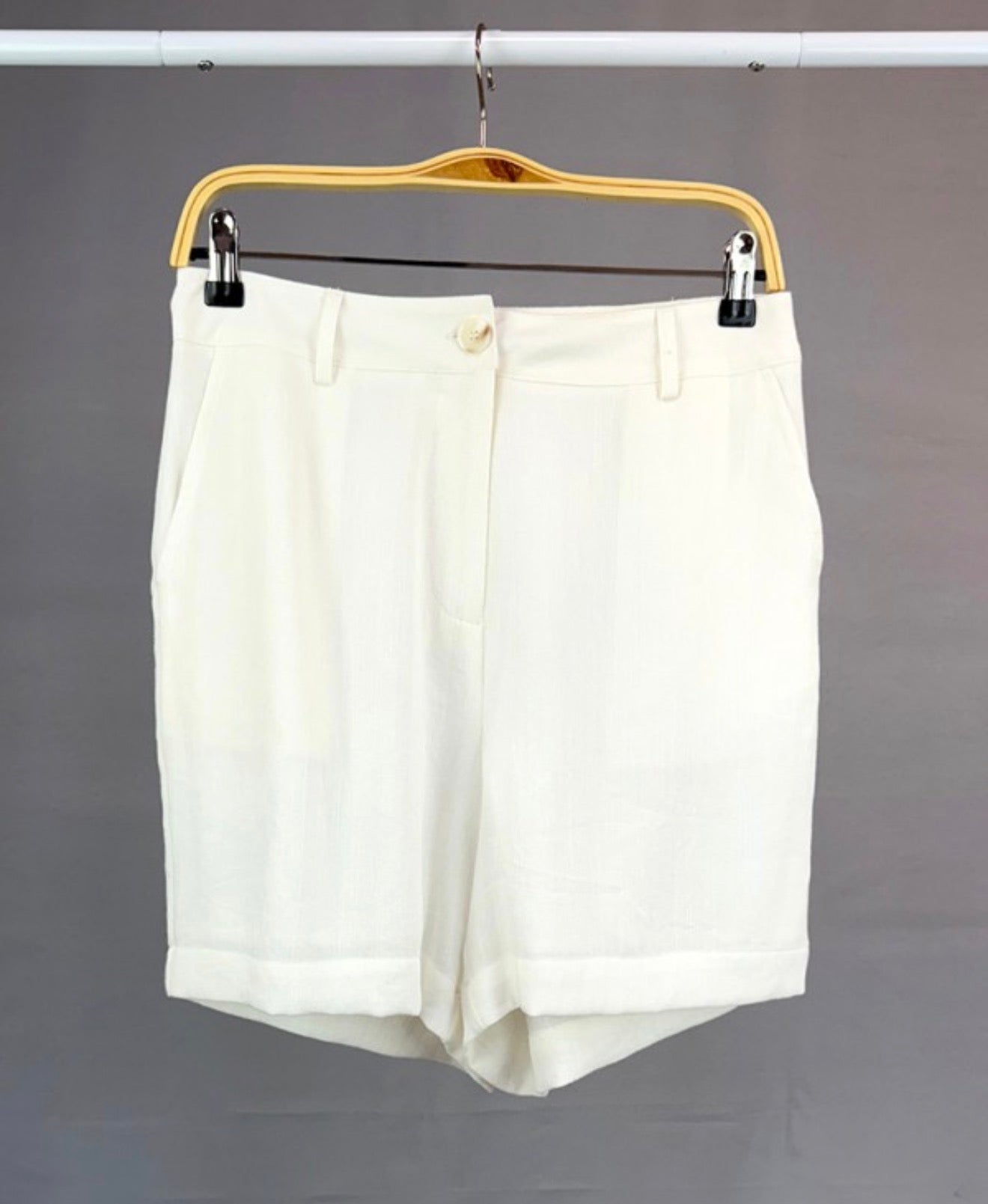 Cloud Linen Bermuda Shorts