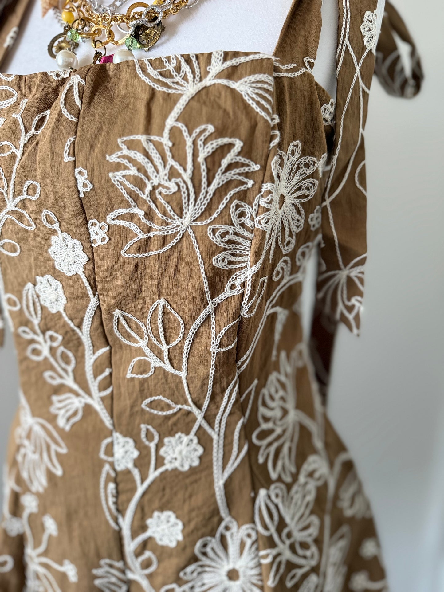 Golden Hour Embroidered Romper 🏝️