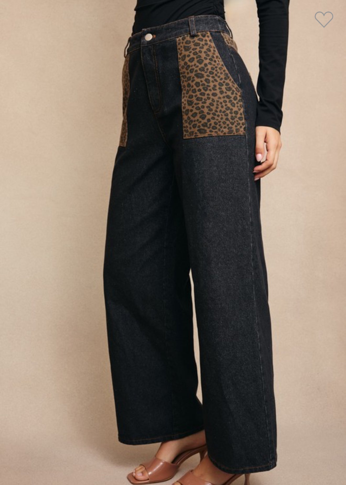 Denim with Leopard Pockets Jeans