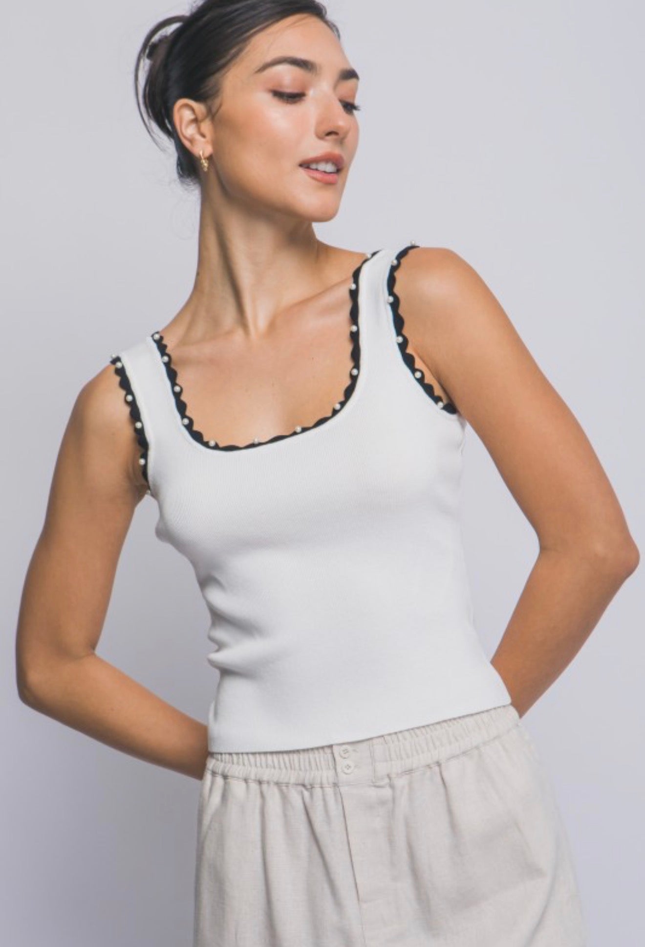 Black Trim Pearl Tee